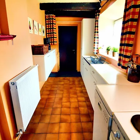 Comfortable Villa, Paliseul, Cleaning Included