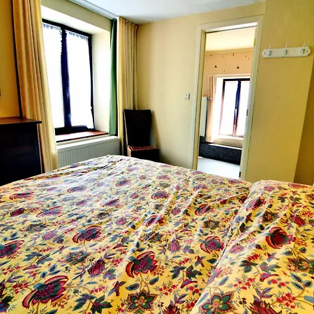 Comfortable Villa, Paliseul, Cleaning Included Vakantiehuis