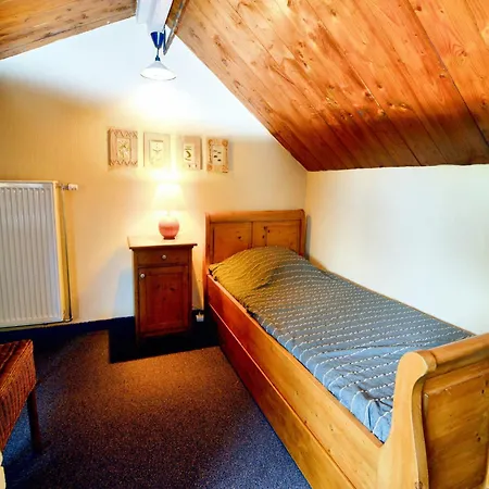 Comfortable Villa, Paliseul, Cleaning Included Paliseul